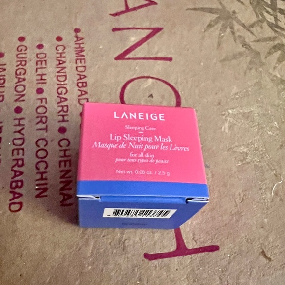 New!Laniege Cult Product Lip Sleeping Mask +Free RuSa Pure GoatMilk & Saffron - Picture 7 of 7